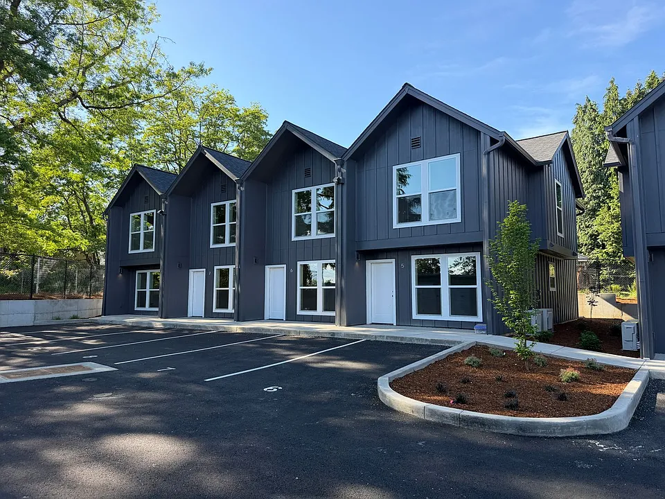 5406 NE 34th St #B-5