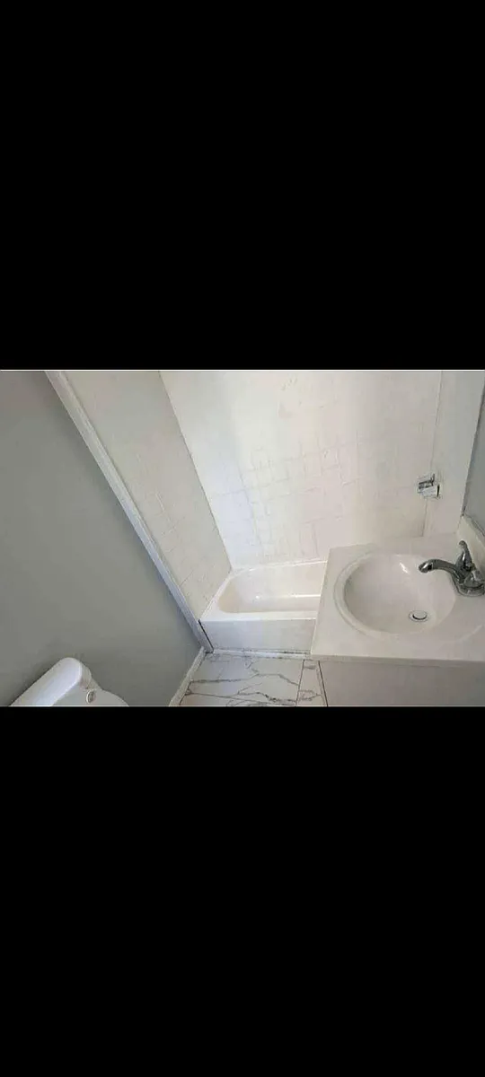 Photo 2 of 4 - 2 Montrose Ter #F2 - Irvington, NJ Building Photo - 2 Montrose Ter #F2