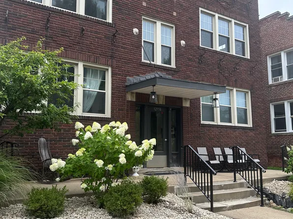 12958 Clifton Blvd #3, Lakewood, OH 44107