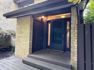 2021 Lakebreeze Way, Reston, VA 20191