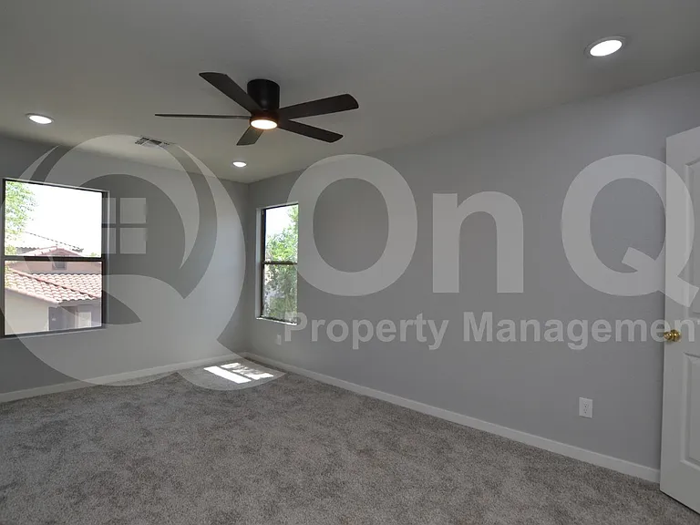 655 E Winchester Way — Photo 10