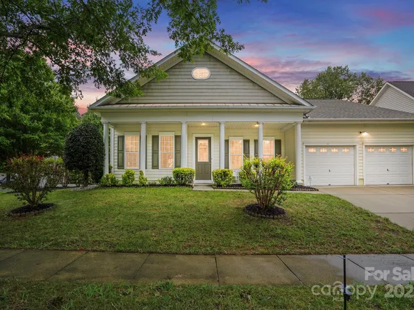 1832 Hammond Dr, Matthews, NC 28104