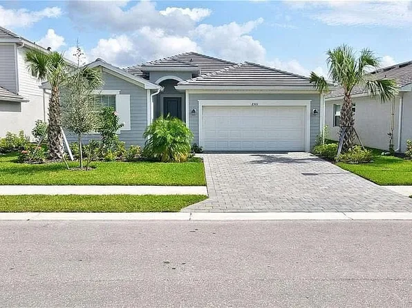 2301 Avocado Ln, Naples, FL 34120