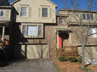 4250 Breckenridge Dr, West Bloomfield, MI 48322