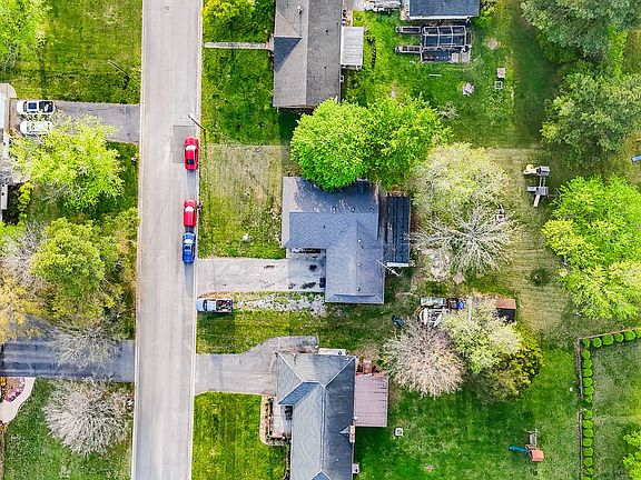 5th image of 206 Hilltop Dr