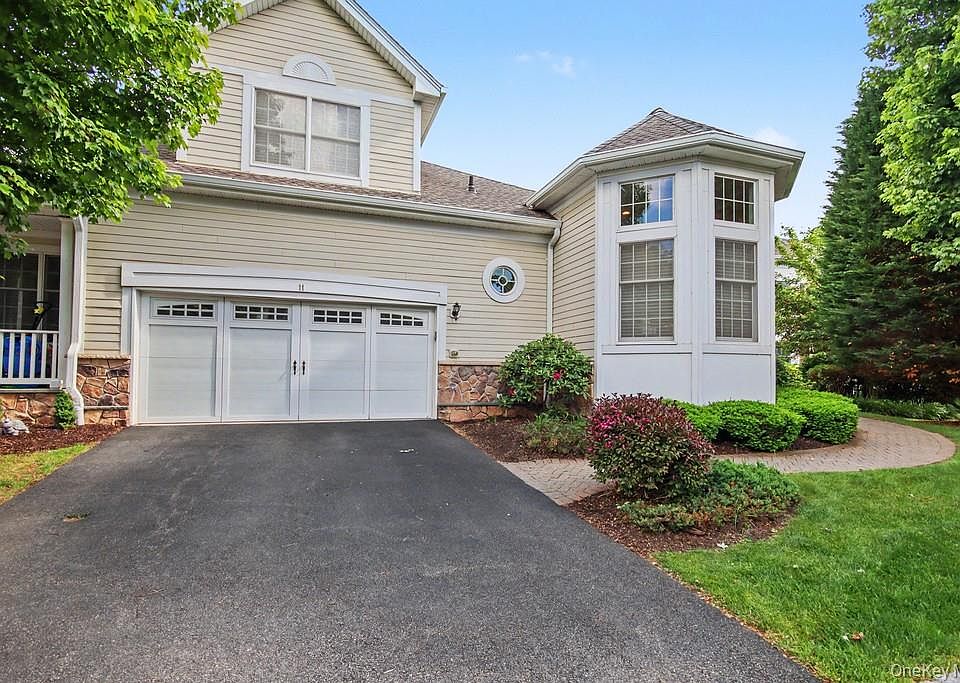 1st image of 11 Augusta Drive