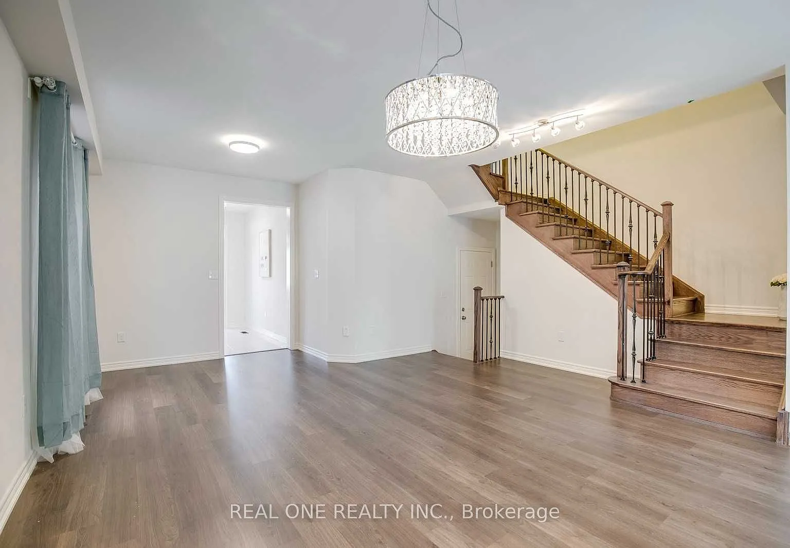 4 bed, $3,750 — Photo 4