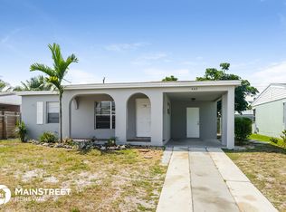 460 NE 56th St, Oakland Park, FL 33334