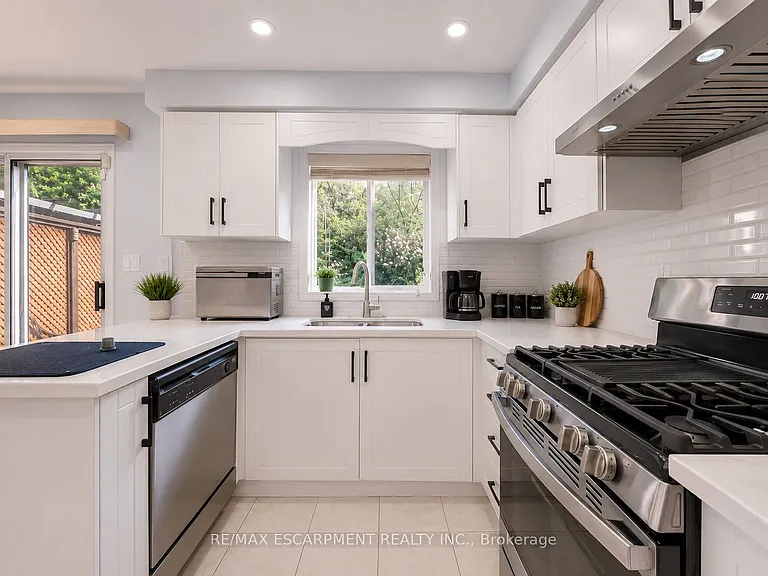 1793 Creek Way — Photo 8