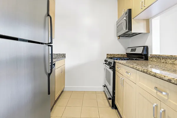 Rented by Stonehenge NYC LLC | media 6