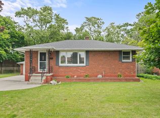 2504 Askin Ave, Windsor, ON N9E3H7