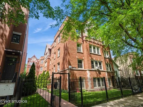 2924 N Sacramento Ave APT 2W, Chicago, IL 60618