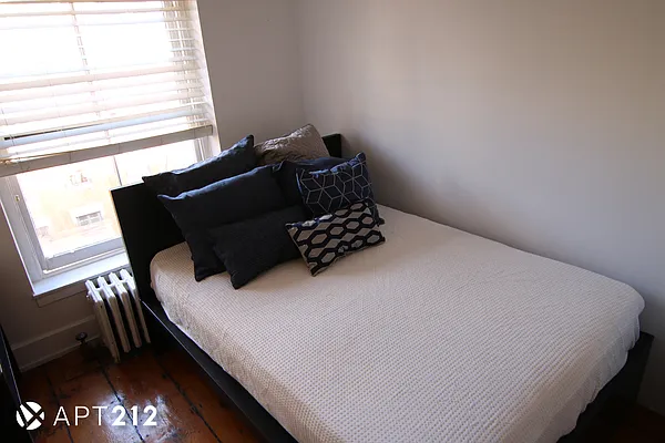Rented by APT212 INC | media 20