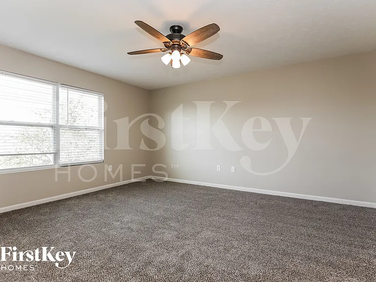 1624 Rosemore Ln — Photo 8