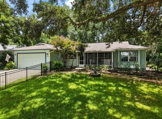 2549 Country Club Rd, Eustis, FL 32726