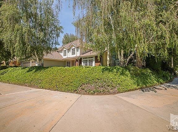 2nd image of 2804 Jean Ln