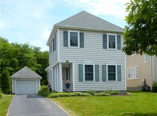 92 Schilling Ln, Rochester, NY 14618