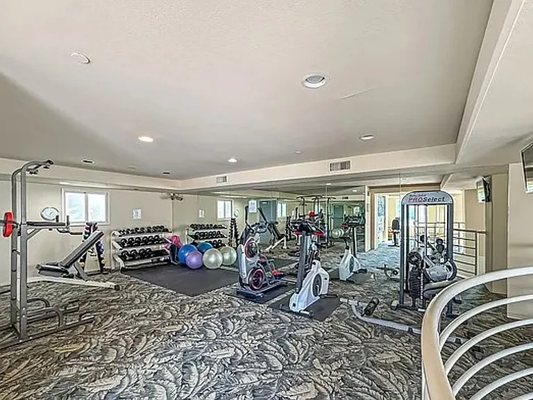 200 Pacific Coast Hwy #216 — Photo 21