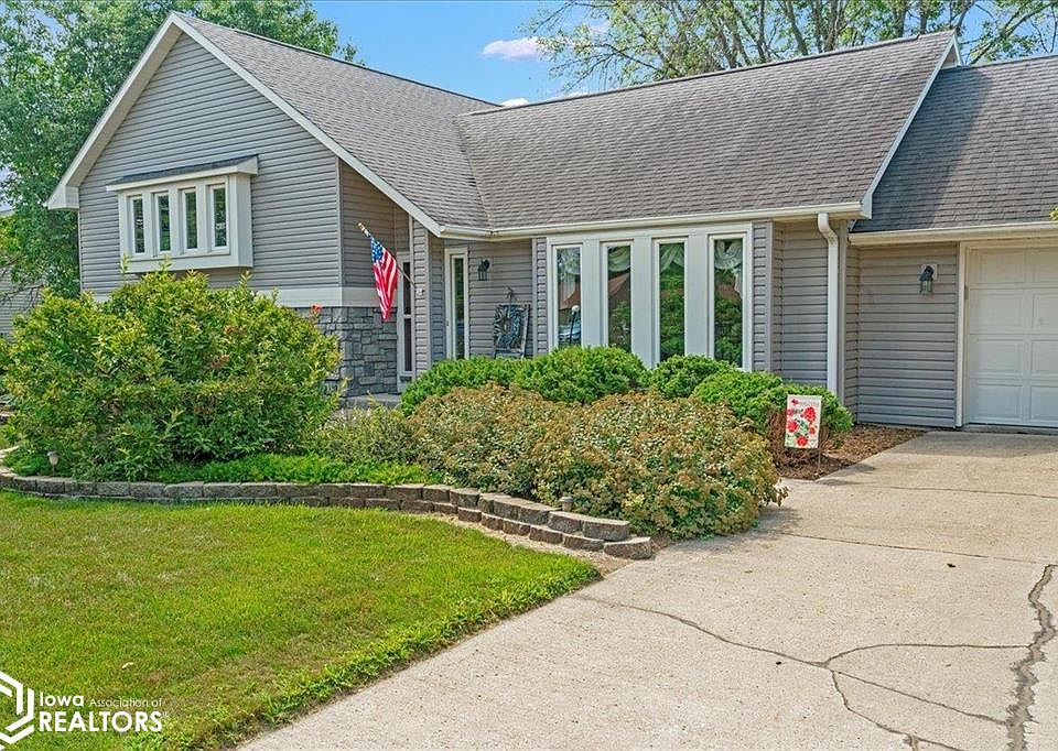 413 Oak Ave, Eldora, IA 50627 Zillow