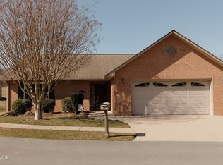 2100 Pleasant View Dr APT 204, Johnson City, TN 37601