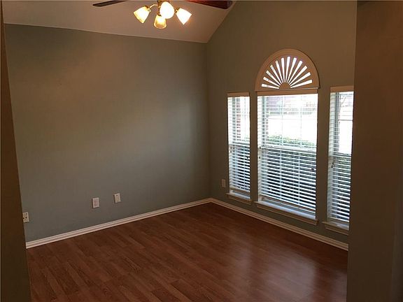 2nd image of 8601 Stoneview Dr