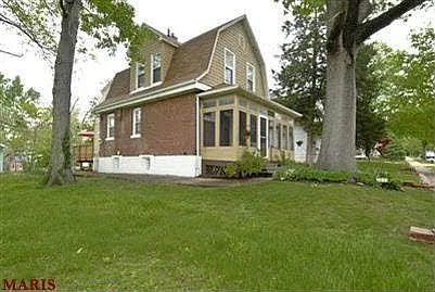 7059 Pernod Ave photo 1