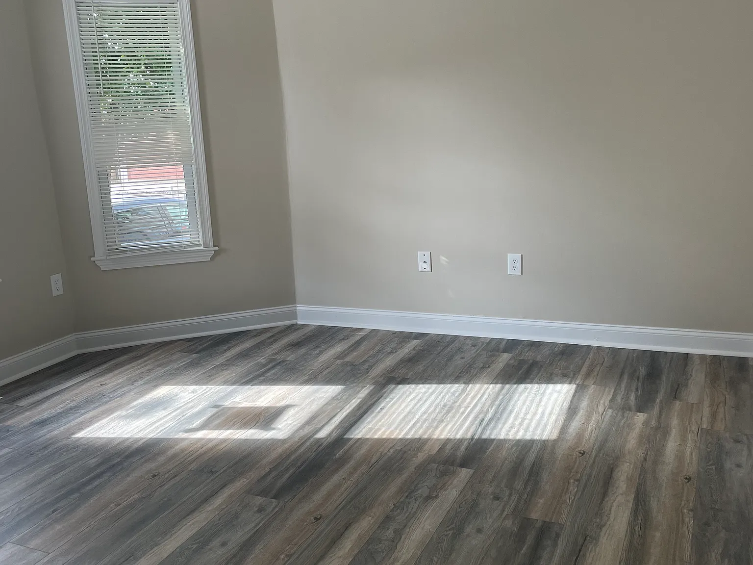 3 bed, $2,900 — Photo 2