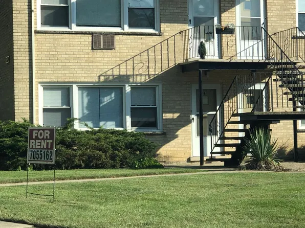 1111 W Hawthorne St, Arlington Heights, IL 60005