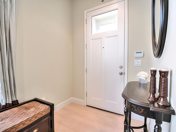 5th image of 418 Deodar St