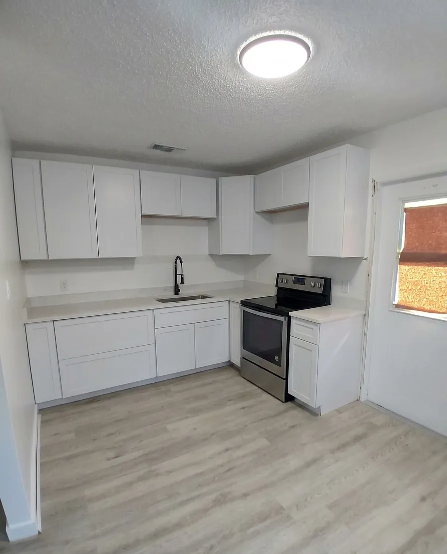 Building Photo - 2604 6th Street Ct E