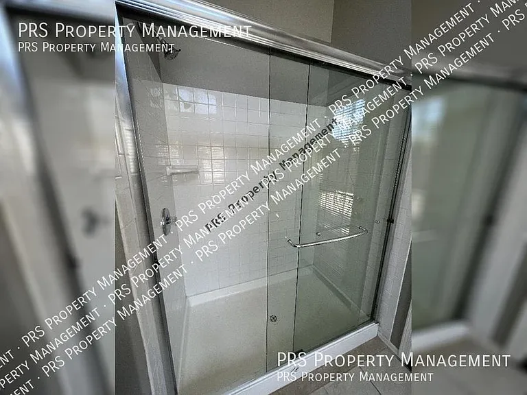 1453 E Sierra Madre Ave — Photo 17