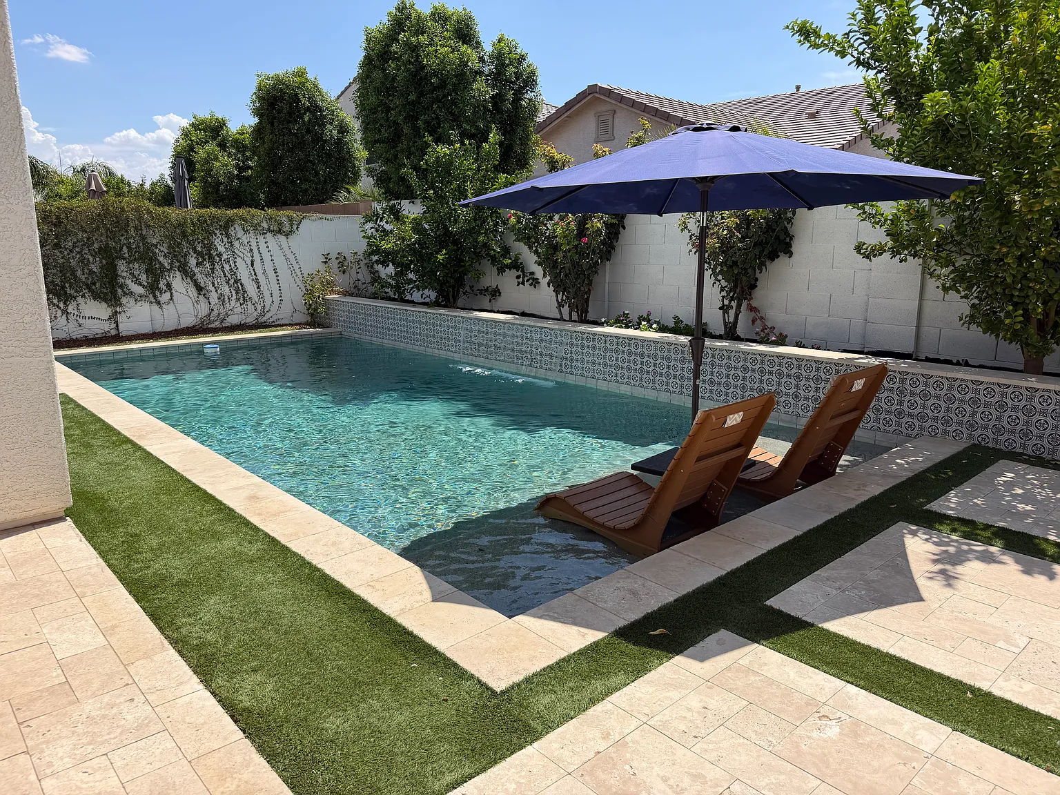 3 bed, 2379 sqft, $3,000 — Photo 3