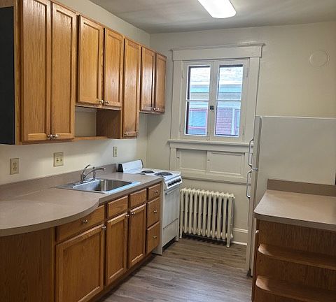 3rd image of 2631 Highland Ave APT 8