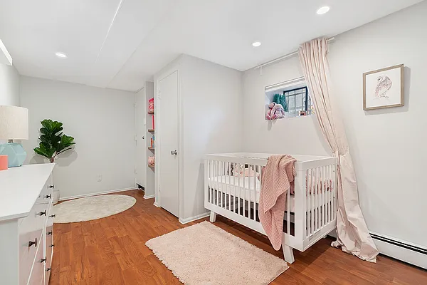 Sold by Compass | media 17