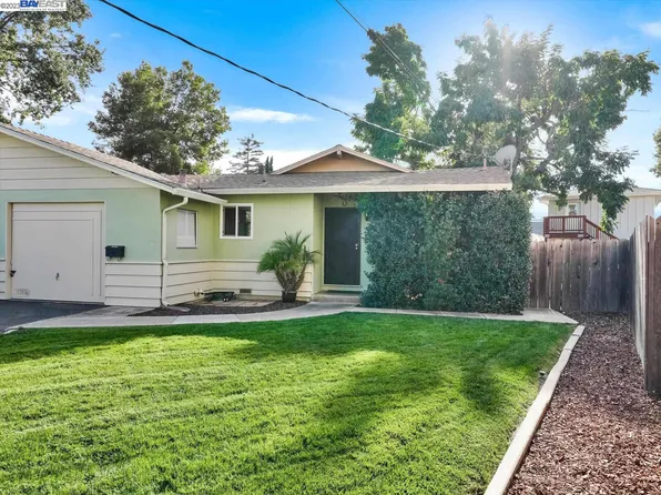 4164 Vineyard Ave, Pleasanton, CA 94566