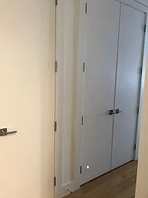 Rented by Manhattan Realty Group | media 216