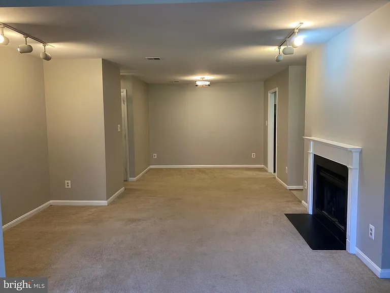 2822 Lee Oaks Pl #101 — Photo 5