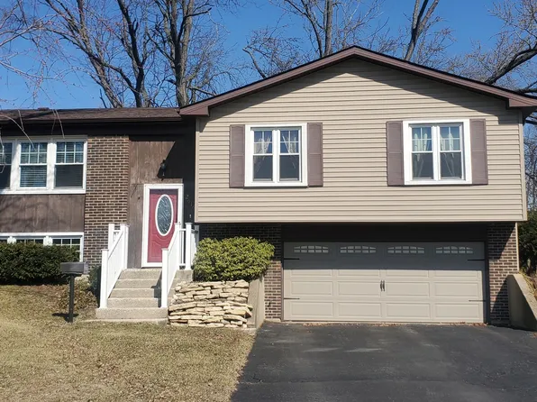 2916 Brentwood Ct, Woodridge, IL 60517