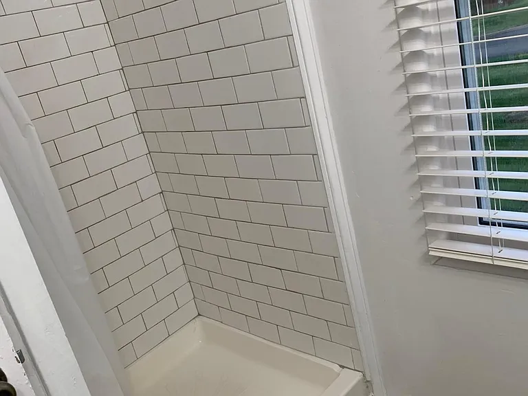 4807 Poplar Dr — Photo 14