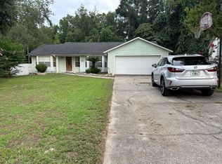 8701 NW 35th Pl, Gainesville, FL 32606