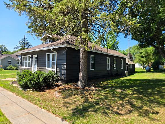 2nd image of 326 Rogers St