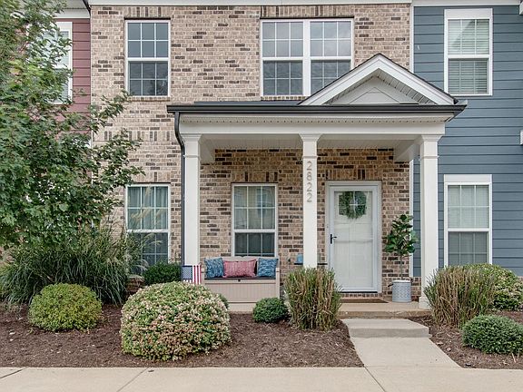 3rd image of 2822 Sterlingshire Dr