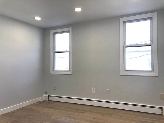 4th image of 374 Warburton Ave APT 2