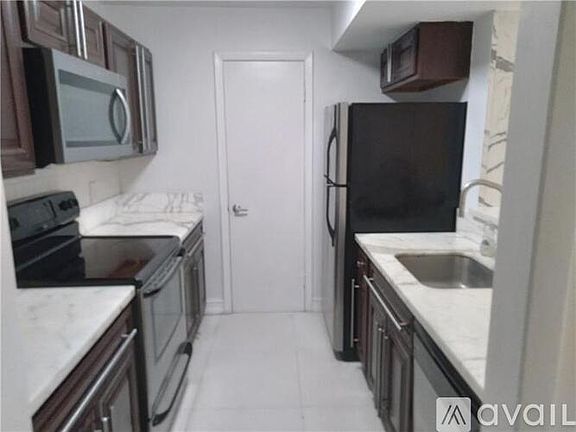 5th image of 4261 W McNab Rd APT 32