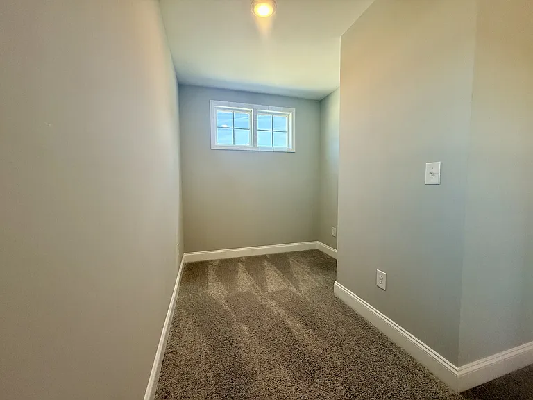 580 Hayes Rd — Photo 15