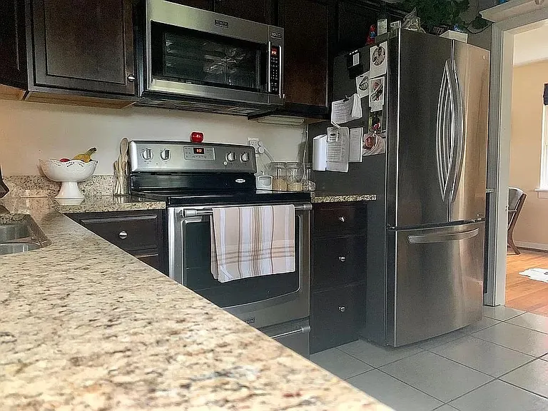 4000 Augusta Ave — Photo 8