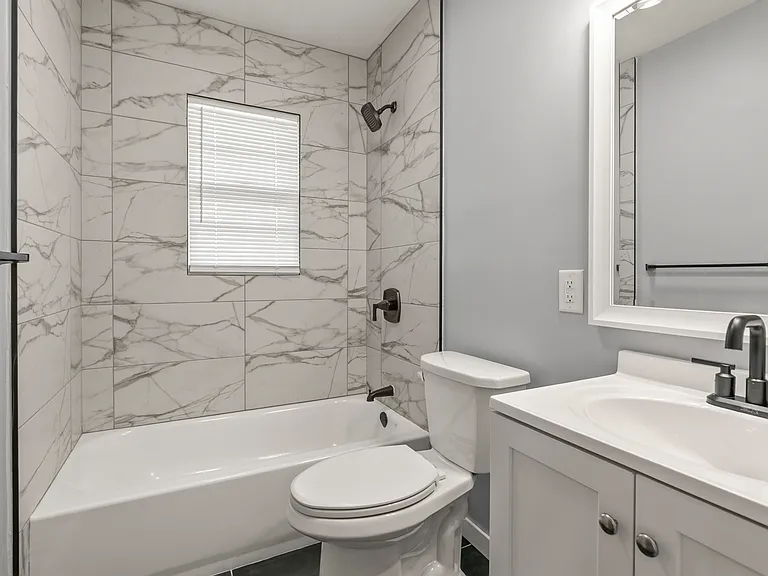 11214 Leavenworth St — Photo 15