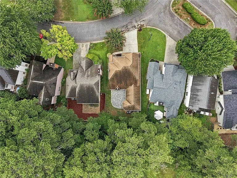 5527 Bridge Pointe Dr — Photo 43