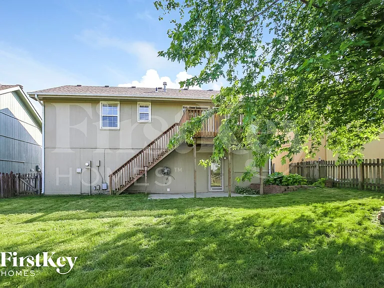 8652 NE 110th St — Photo 15