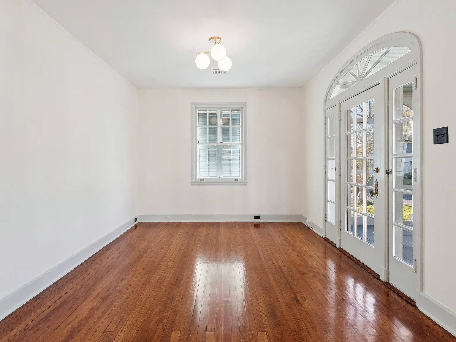 2 bed, 1440 sqft, $2,200 — Photo 3